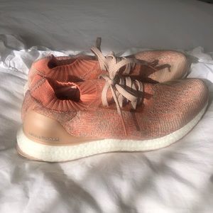 Ultra Boost - hardly used!